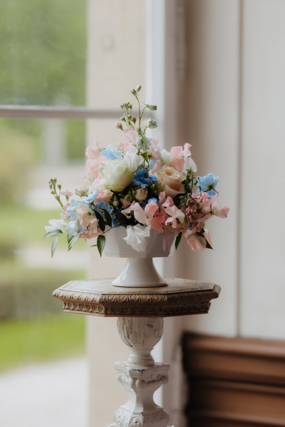 Pastellfarbene Hochzeitsblumen als Deko im Residenzschloss Bad Arolsen