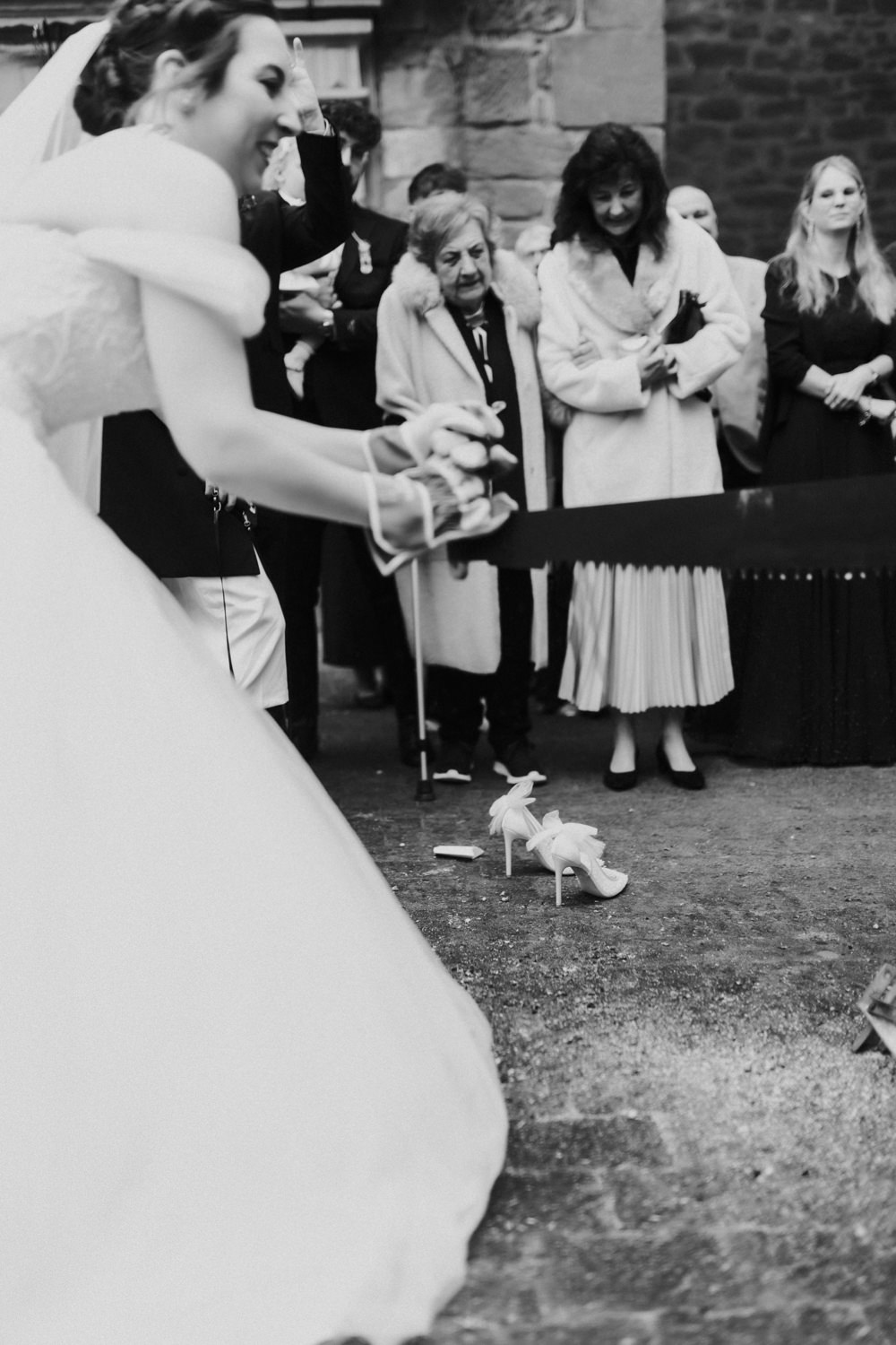 Brautschuhe Spiel Hochzeit Bad Arolsen Schwarzweiß