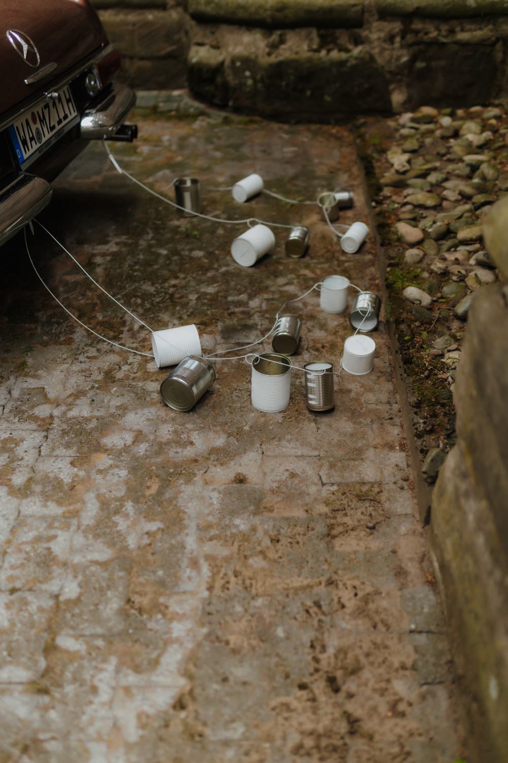 Hochzeitsauto mit Dosen Dekoration Auszug Schloss Bad Arolsen